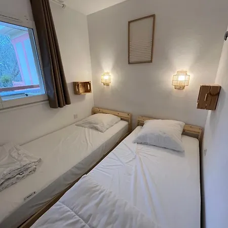 Appt Pour 4 Pers Avec Piscine Couverte Tennis Et Parking Gratuit 227