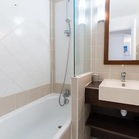 Appt Pour 4 Pers Avec Piscine Couverte Tennis Et Parking Gratuit 227 Le Touquet